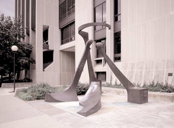 Dialogo, 1971, bronze and limestone, 457.2 x 426.8 x 426.8 cm. 
Collection of the University of Chicago, Albert Pick Hall for International Studies, Chicago, IL, USA, 1971.