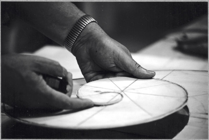 Ferrari creating wood templates for the creation of Cristalli in formazione. Tuoro sul Trasimeno, Italy, 1999. Personal photographs (four images).