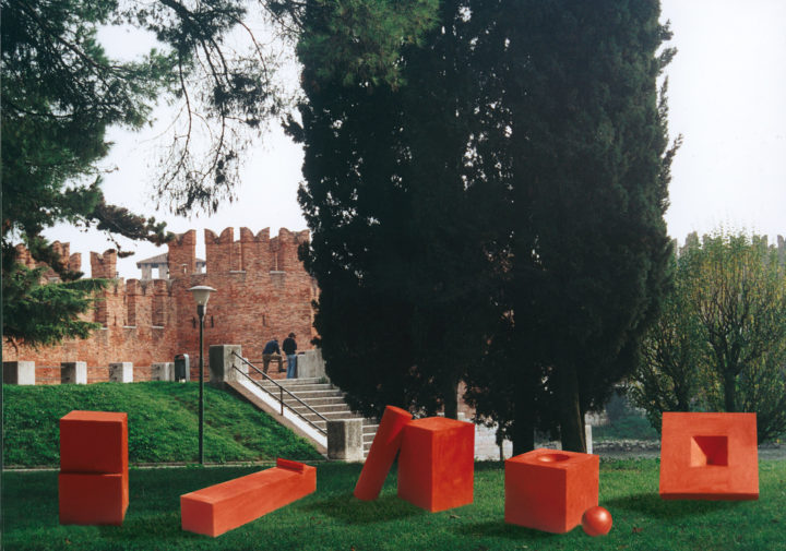 Family of Painted Steel Sculptures— Proposal for Piazza Arsenale, Verona, Italy, 2001, photomontage (general view). Collection of the artist.
