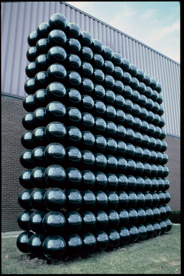 Square of Spheres, 1985, Painted steel, 609.6 x 609.6 x 137.2 cm. 
Collection of Quality Steel Company, Bensenville, IL, USA (work missing).