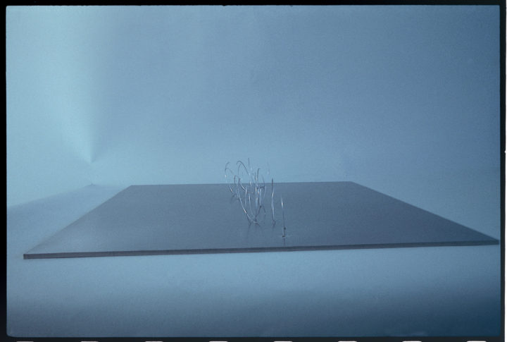 Tumbleweed (study), 1977, aluminum and concrete, 15 x 100 x 50 cm. Collection of the artist (work dismantled).