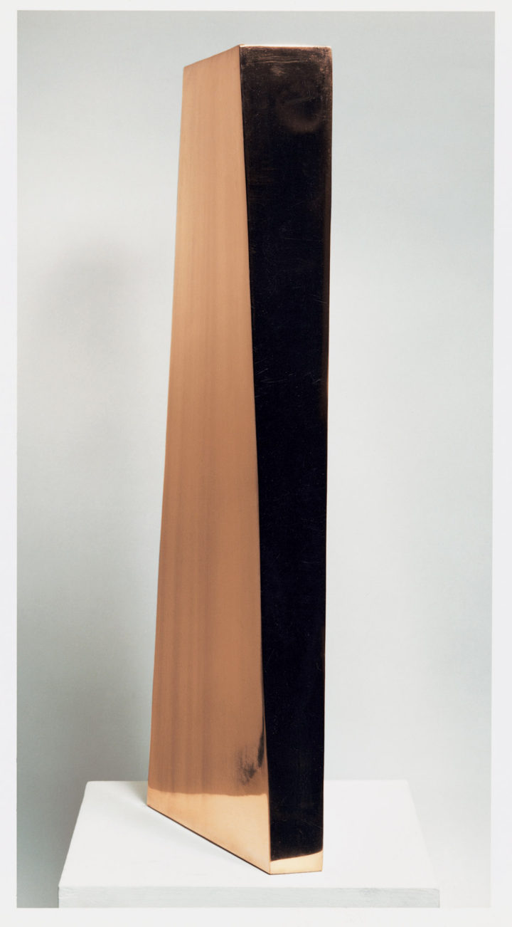 Vertical Element, 1978, Bronze, 92 x 32 x 8 cm.	Collection of Art Enterprises, Chicago, IL, USA.