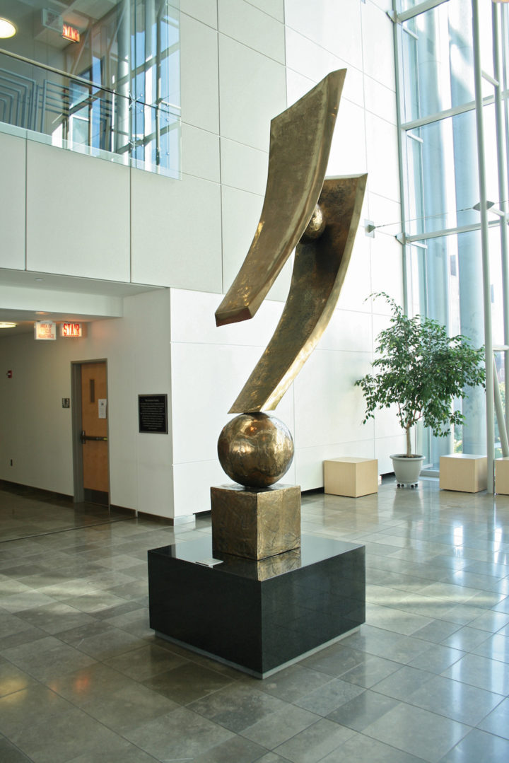 Continuity, 1962–1992, bronze and granite, 350 x 140 x 60 cm.
Collection of the University of Chicago, Gordon Center for Integrative Science, Chicago, IL, USA, 2005.
