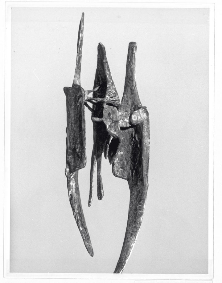 Vita nello spazio, 1961-62, Bronze, 65 x 45 x 30 cm. Collection of Paul Klarman, Philadelphia, PA, USA.